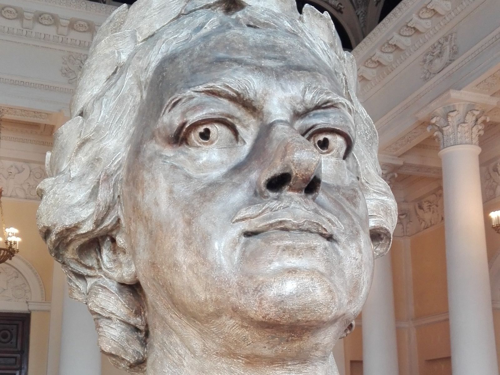 Бюст Петра I