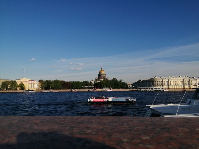 Обзорная экскурсия по Санкт-Петербургу на автомобиле