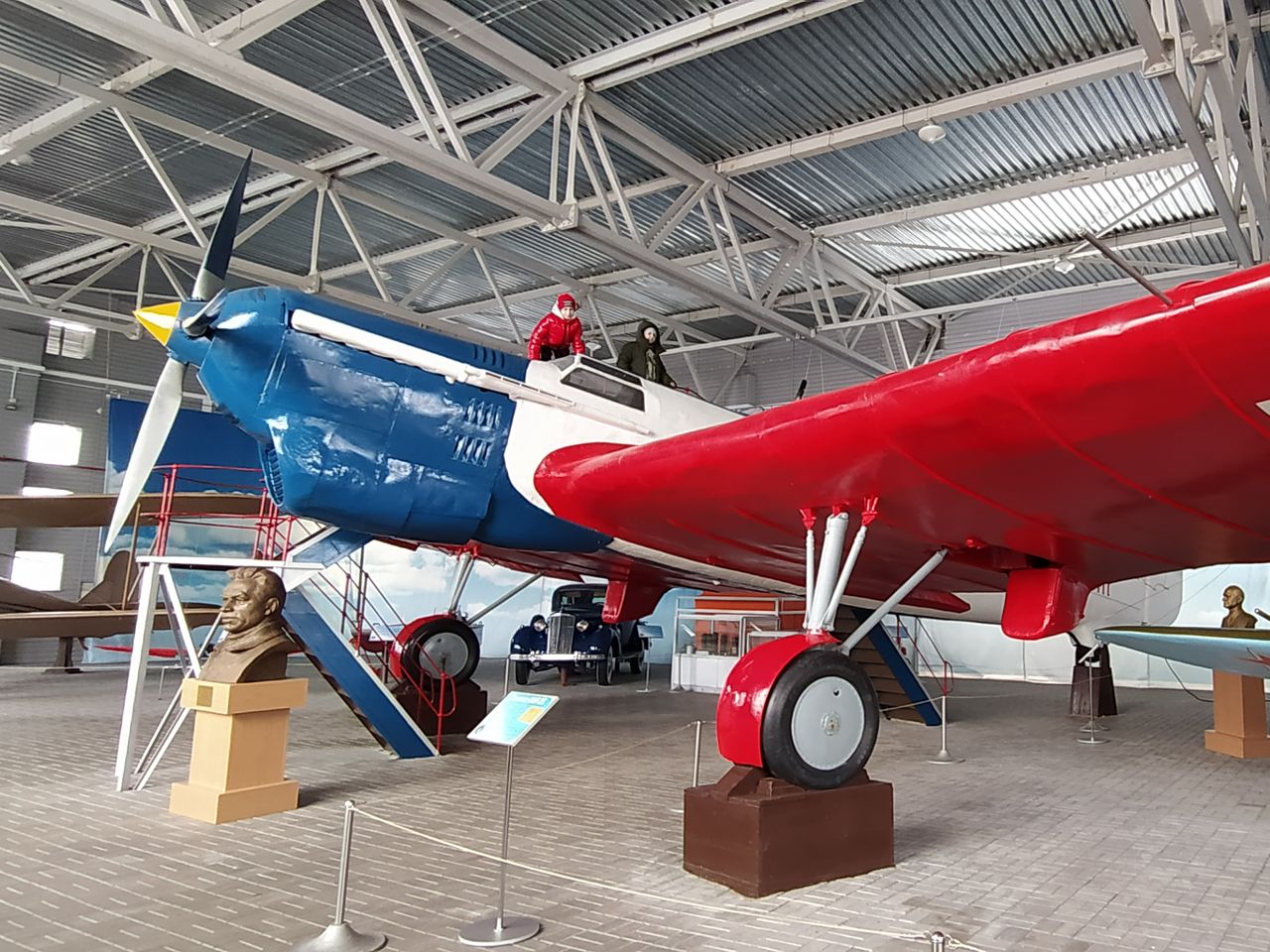 Индивидуальная обзорная экскурсия из Нижнего Новгорода в Чкаловск - индивидуальная экскурсия в Нижнем Новгороде на машине гида длительностью 8 часов с количеством участников до 4 человек цена экскурсии 14000₽