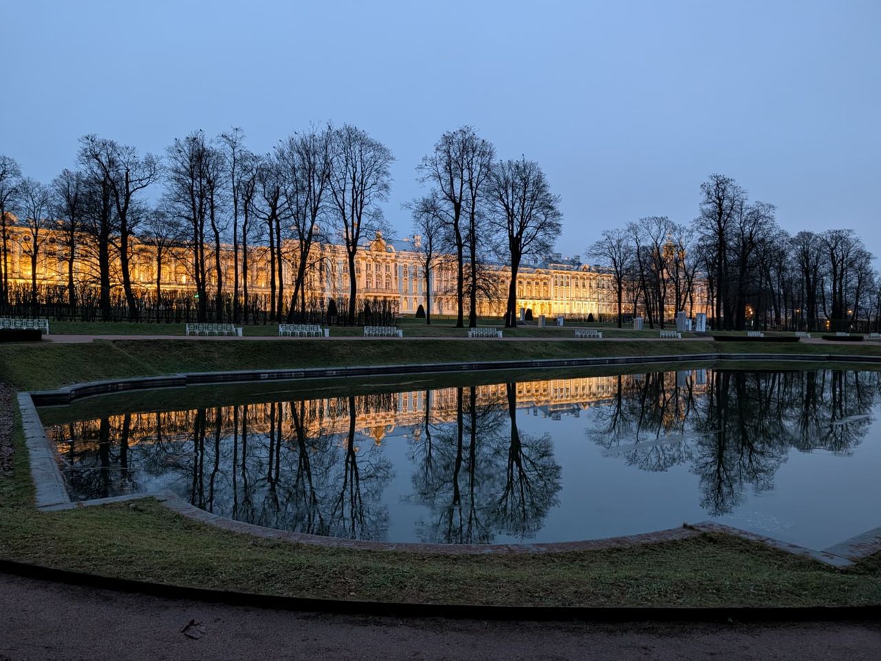 Экскурсия в Царское Село: Екатерининский и Александровский дворцы - индивидуальная экскурсия в Санкт-Петербурге на машине гида длительностью 7 часов с количеством участников до 4 человек цена экскурсии 19900₽