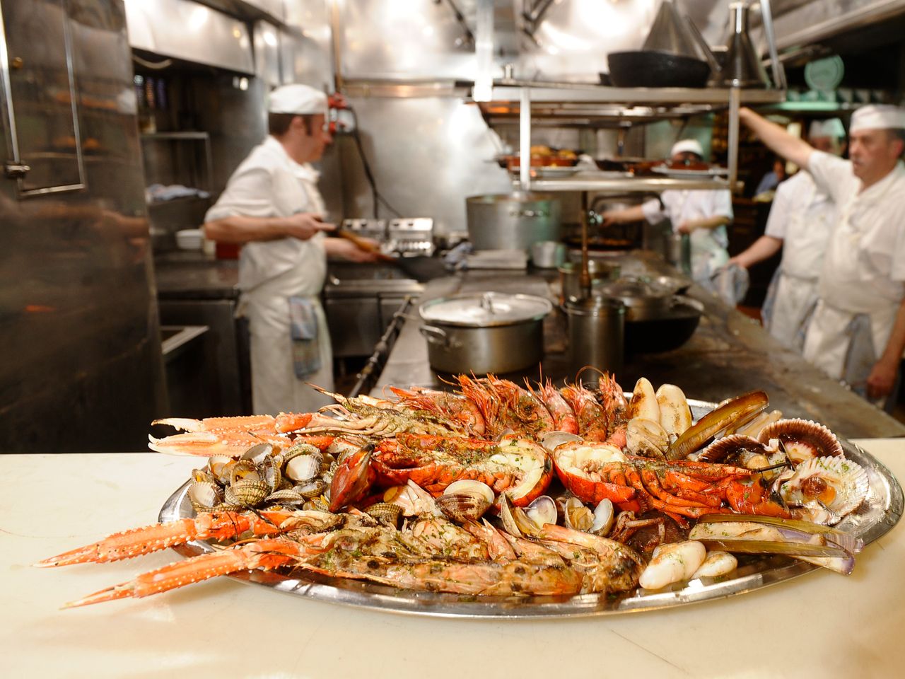 Индивидуальная экскурсия по вкусной Барселоне - индивидуальная экскурсия в Барселоне пешком длительностью 3.5 часа с количеством участников до 10 человек цена экскурсии 220€