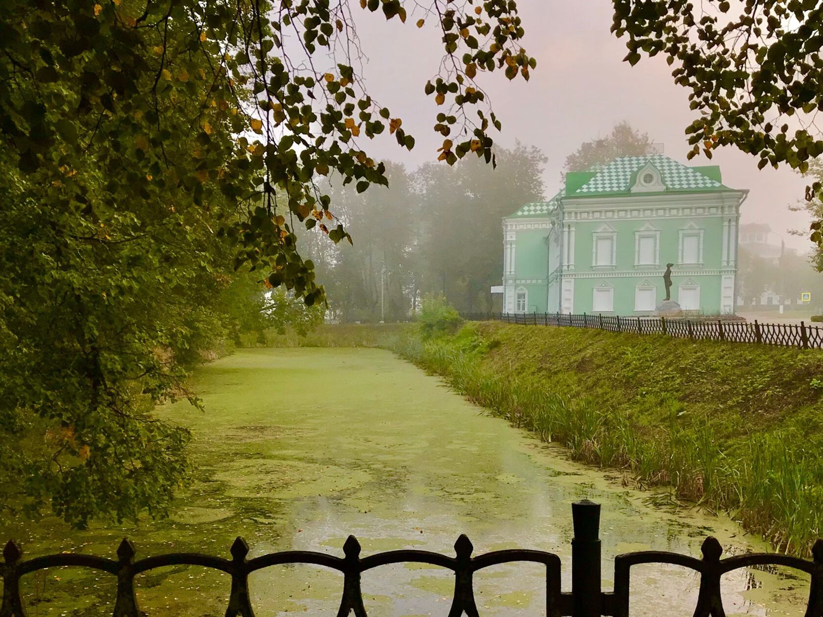 Остатки крепостного рва - оборонительных сооружений Шуи XIV - XVII веков 