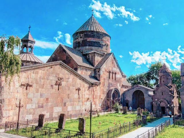 Обзорная экскурсия из Еревана на курорт Цахкадзор и к озеру Севан — фото 3