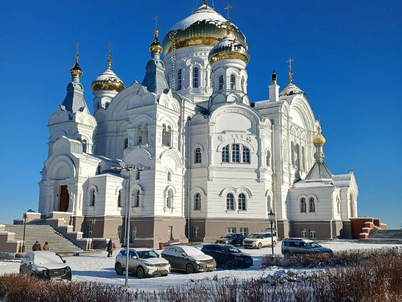 Экскурсия в Белогорье и Кунгур: гармония истории, веры и традиций - индивидуальная экскурсия в Перми на машине гида длительностью 10 часов с количеством участников до 3 человек цена экскурсии 16000₽