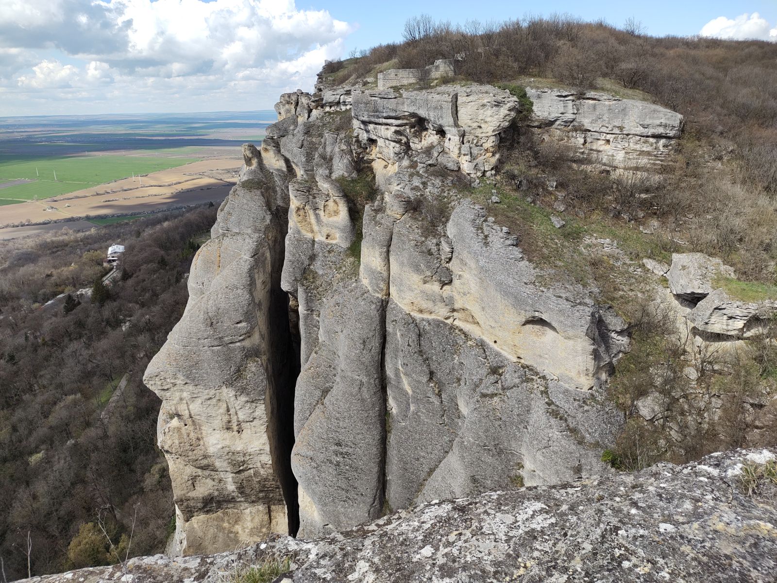 И вновь Мадарские скалы: вид на крепость