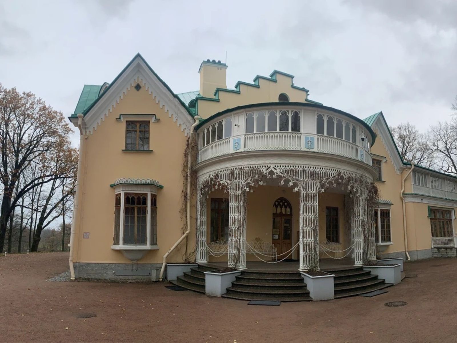 Дворец Коттедж