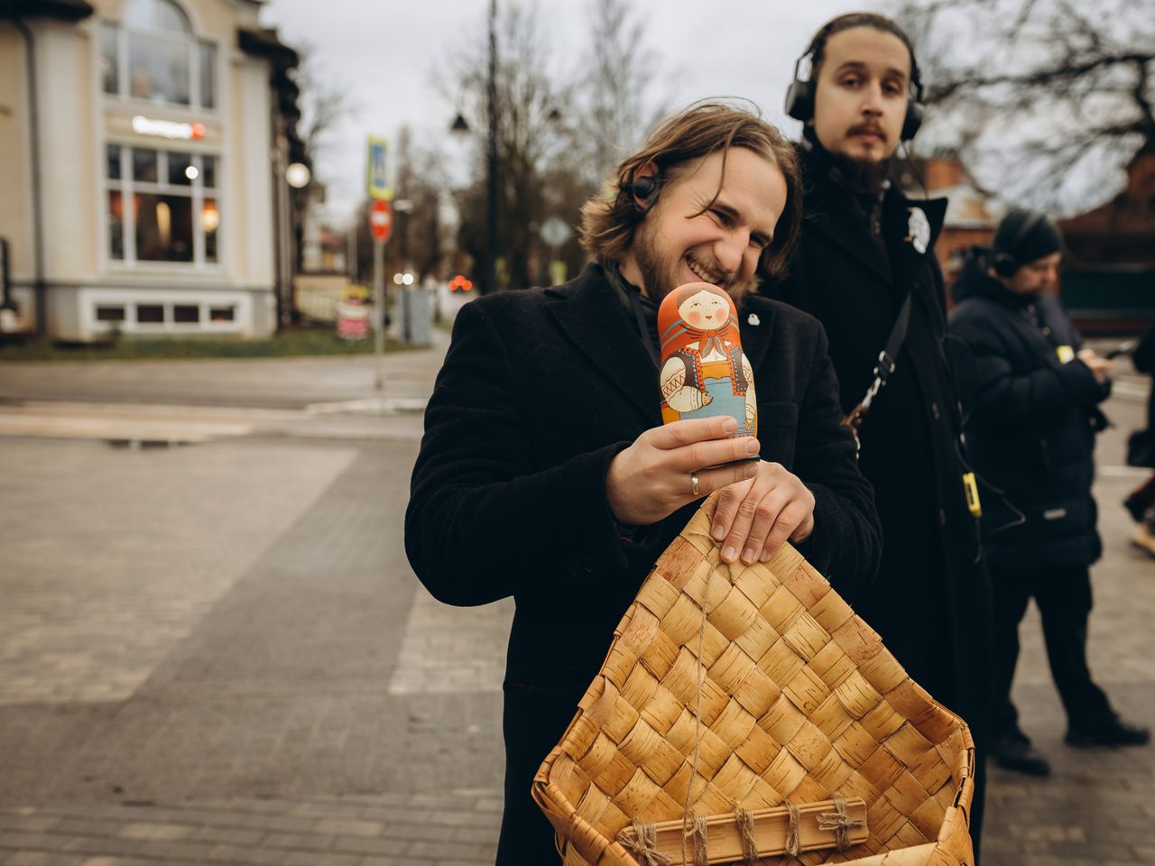 Иммерсивная экскурсия-променад "Сергиев Посад: голоса из детства" - групповая экскурсия в Сергиевом Посаде пешком длительностью 1 час с количеством участников до 20 человек цена экскурсии 1200₽