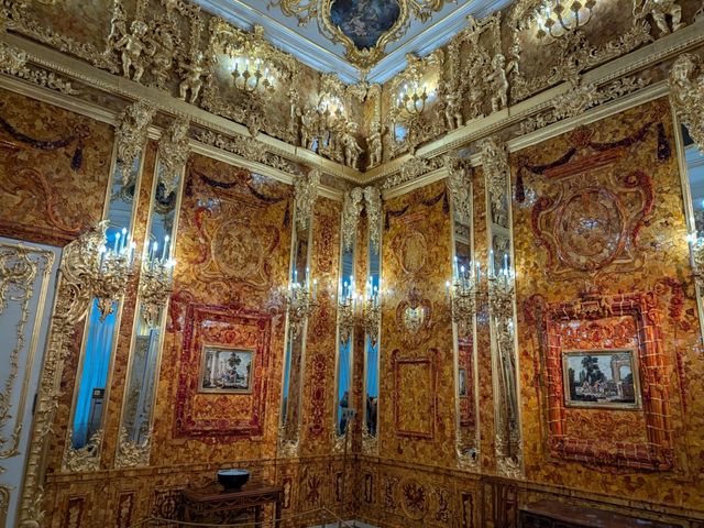 Экскурсия на авто из Санкт-Петербурга в Царское Село и Петергоф