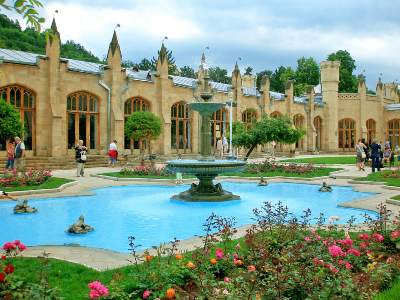 Обзорная экскурсия из Пятигорска по четырём городам-курортам КМВ - индивидуальная экскурсия в Пятигорске на машине гида длительностью 8 часов с количеством участников до 6 человек цена экскурсии 10000₽