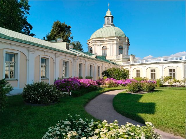 Автомобильная обзорная экскурсия из Петербурга в Ораниенбаум