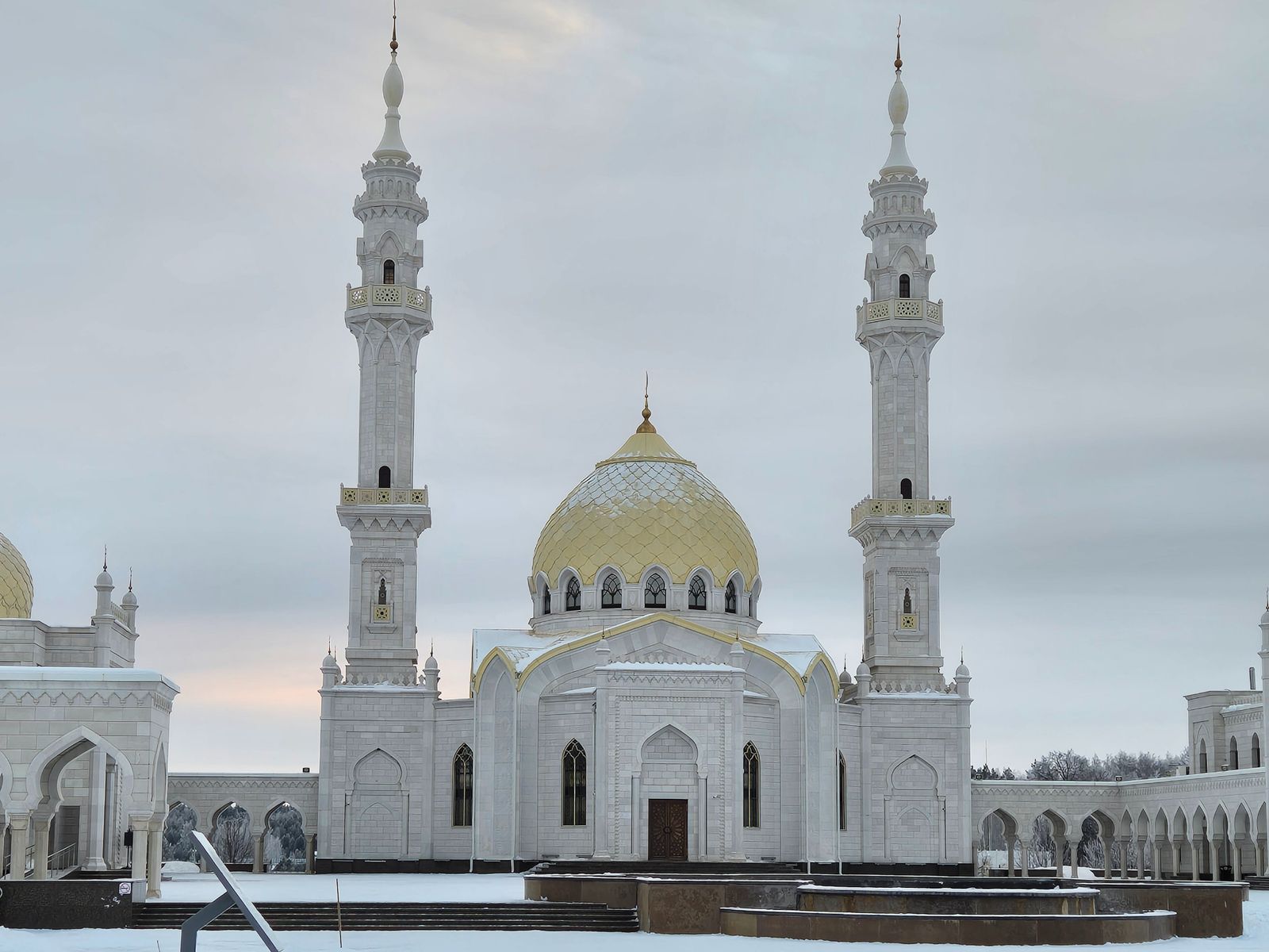 Белая мечеть