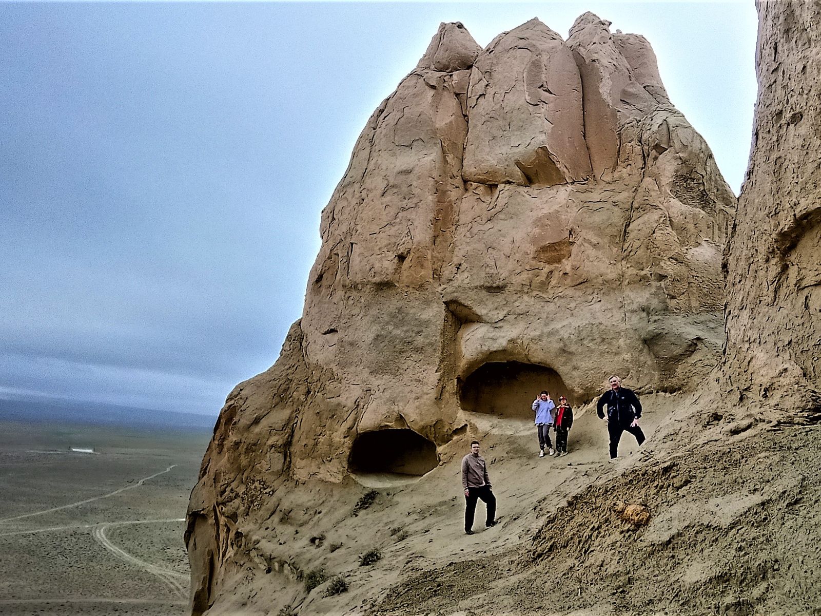 Рукотворные пещеры