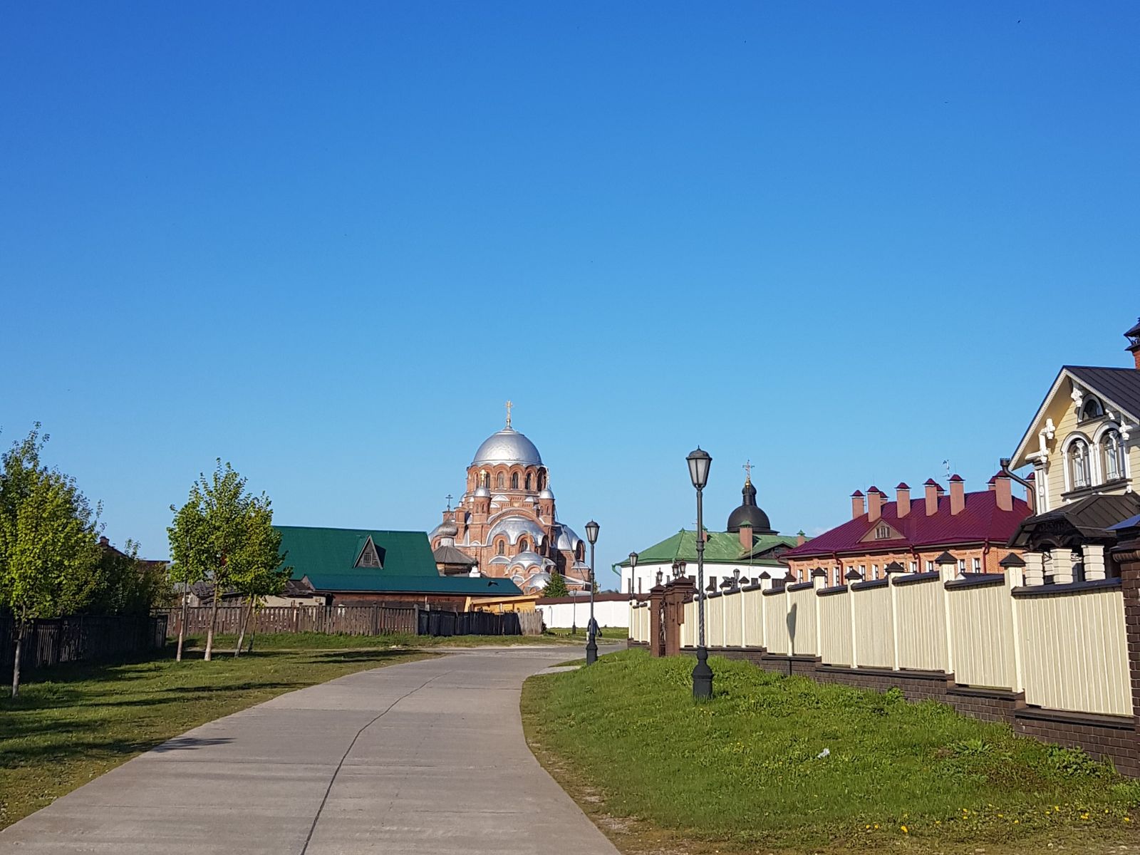 Троицкая улица