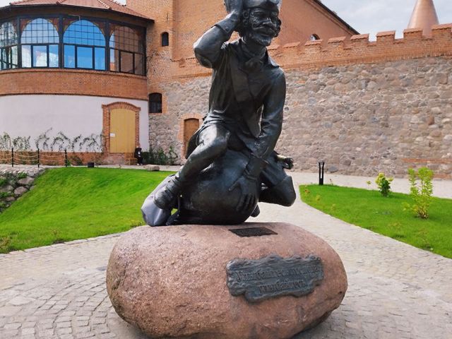 Обзорная экскурсия в Калининграде и замок Нойхаузен: увидеть всё