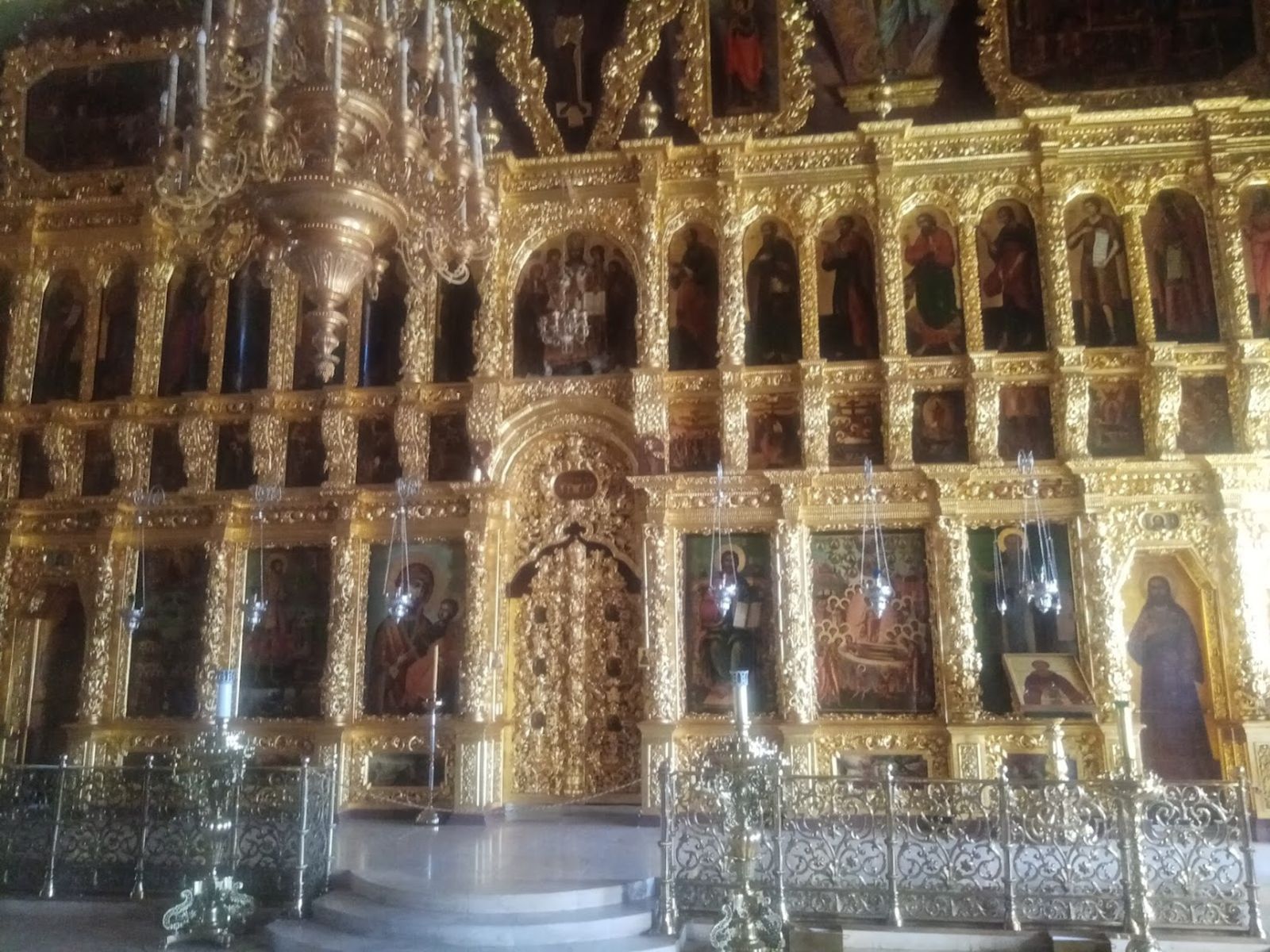 Иконостас Трапезного храма