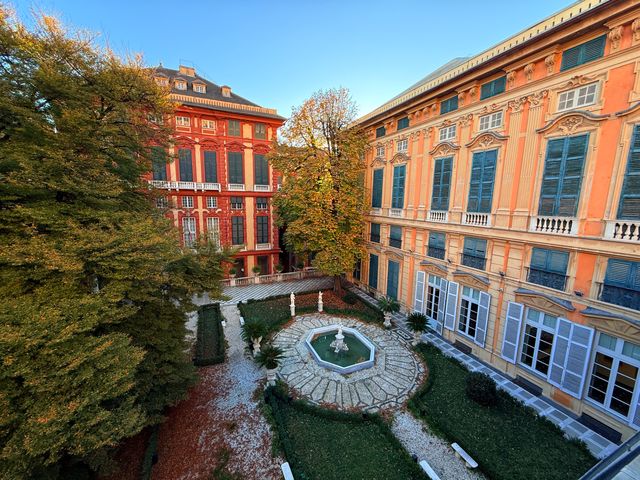 Тематическая экскурсия в Генуе: роскошь дворцов, картины и фрески