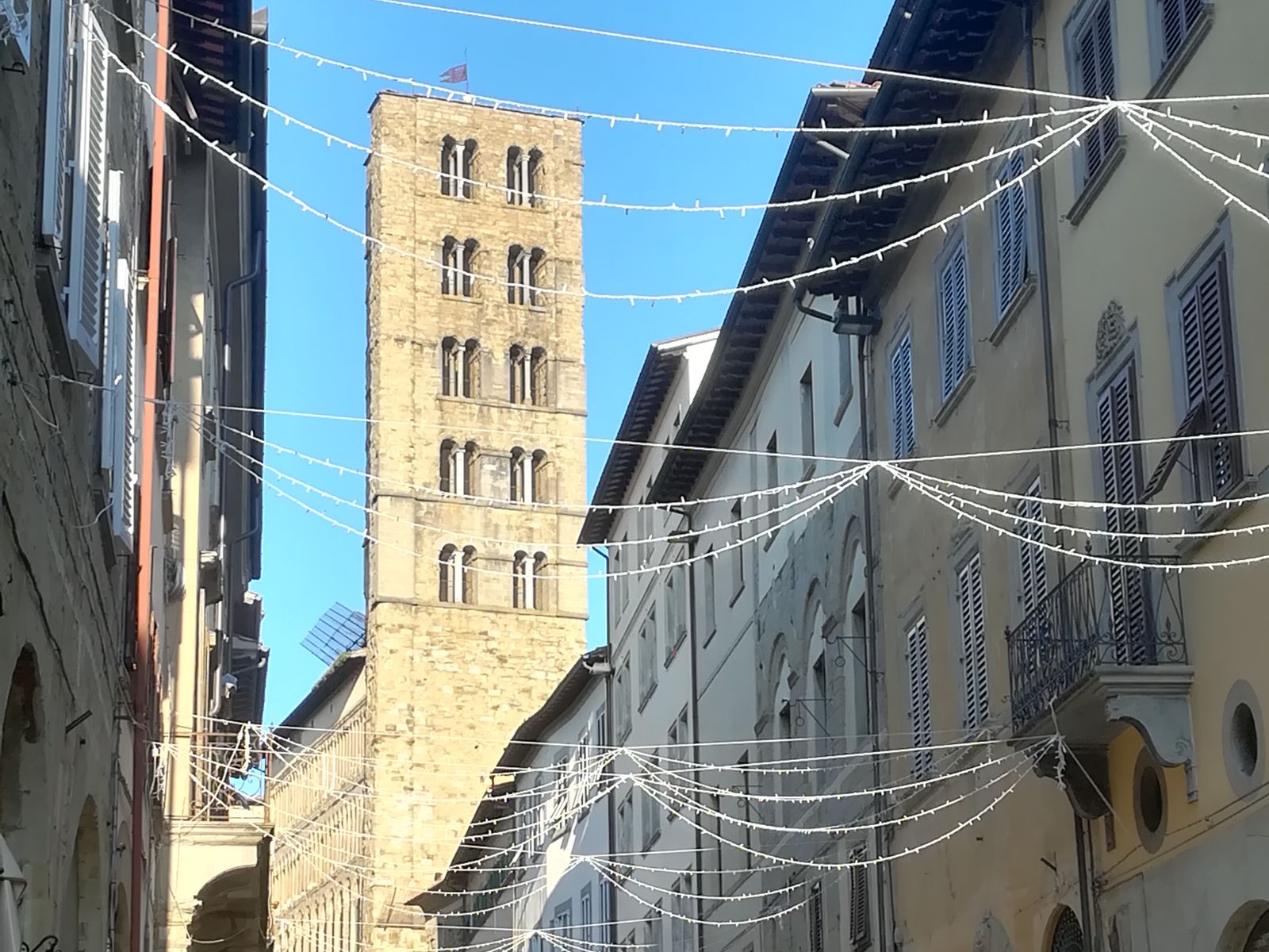 Колокольня "сто дыр" церкви Святой Девы Марии