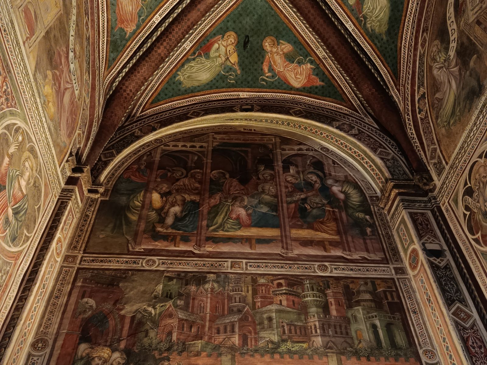 Фрески 15 века в правительственной капелле