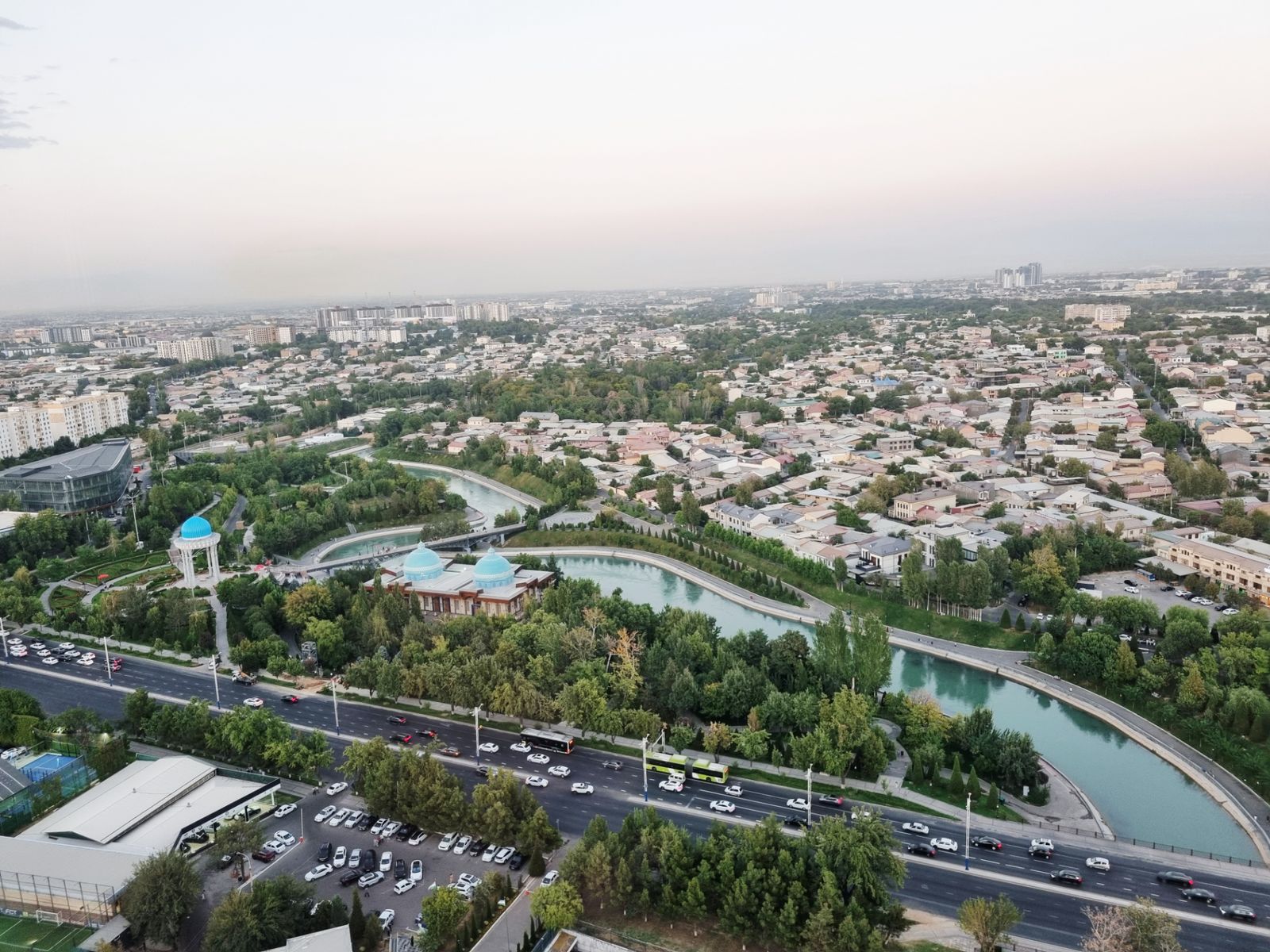 Вид с телебашни на канал Бозсу