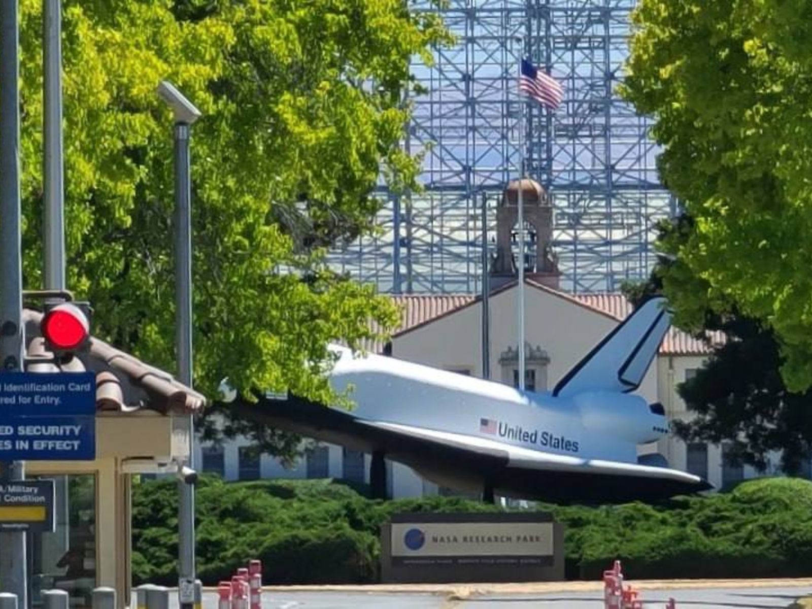 Не офисы. Не логотипы. А места, где все началось 