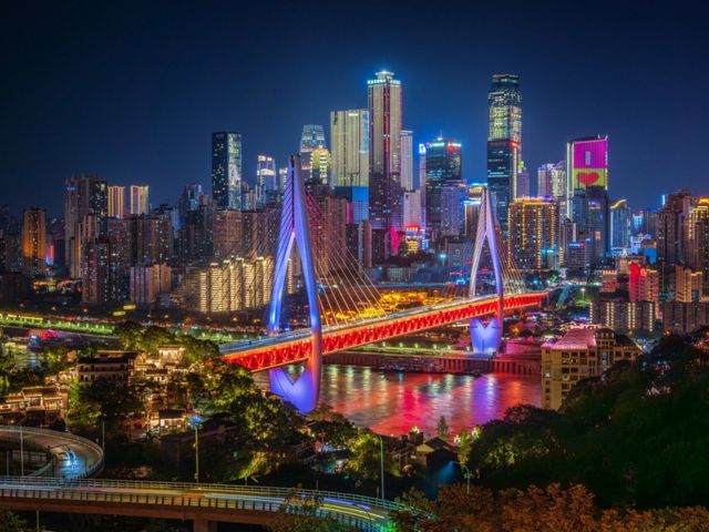 Ночная обзорная экскурсия в Чунцине для транзитных туристов