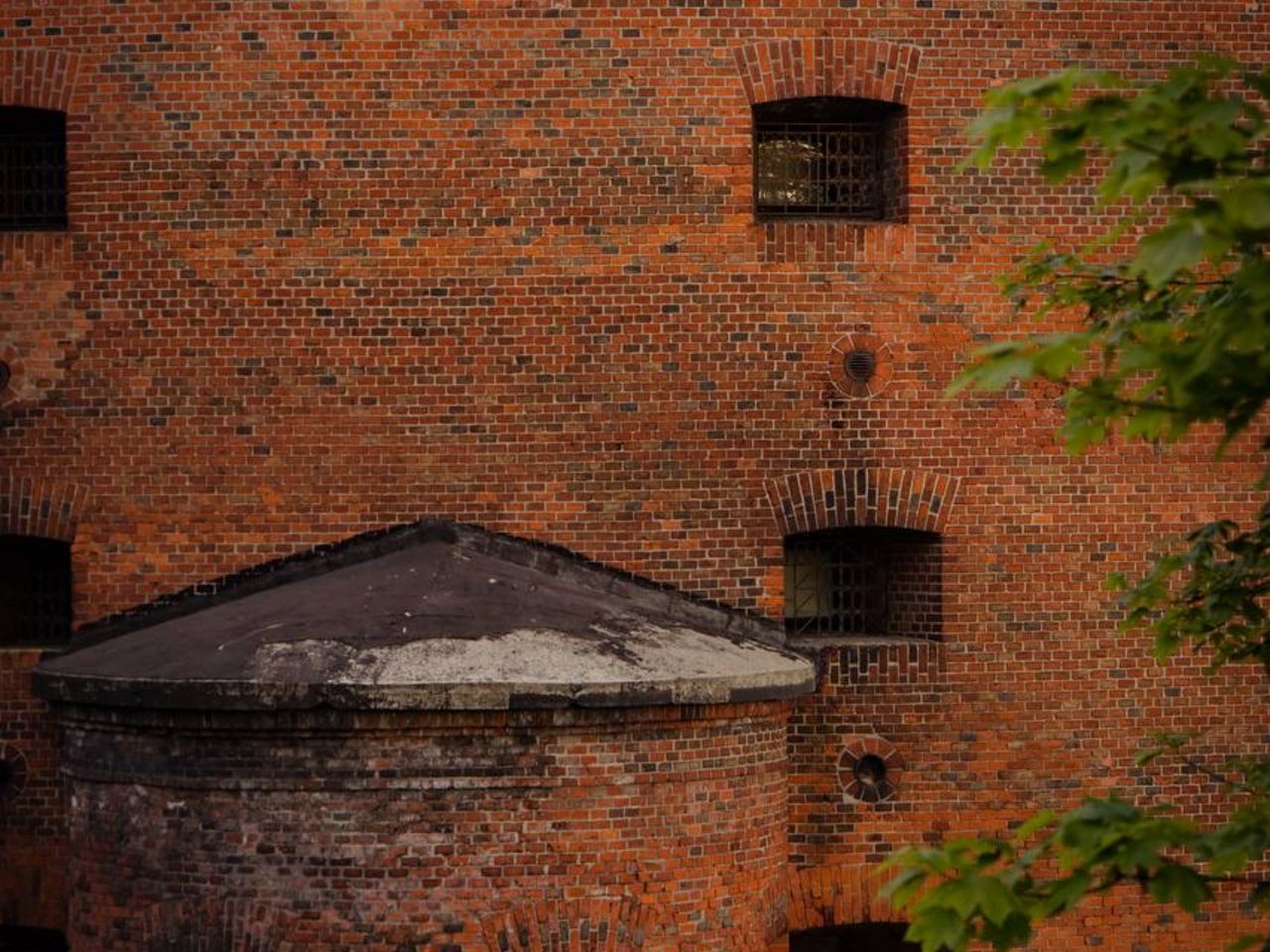 Индивидуальный тур "По Калининграду и области за 5 дней" - индивидуальная экскурсия в Калининграде на машине гида длительностью более 12 часов с количеством участников до 4 человек цена экскурсии 69000₽