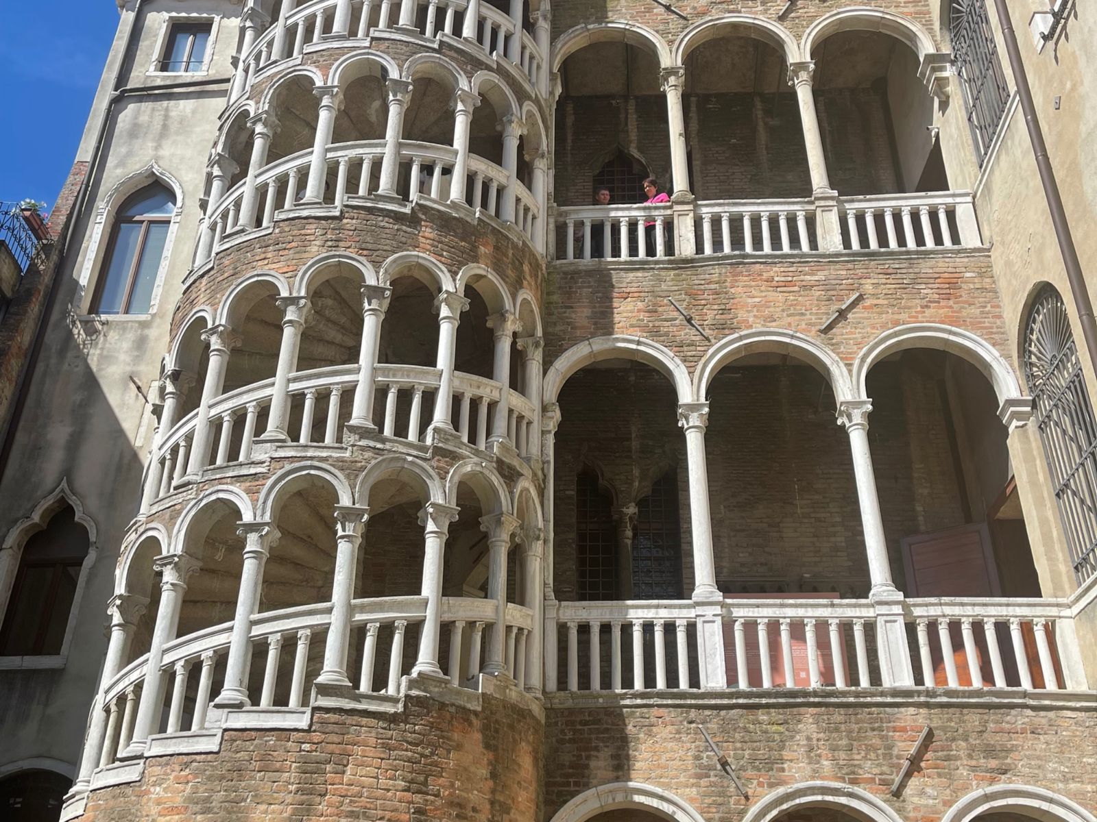 Венецианский дворец 