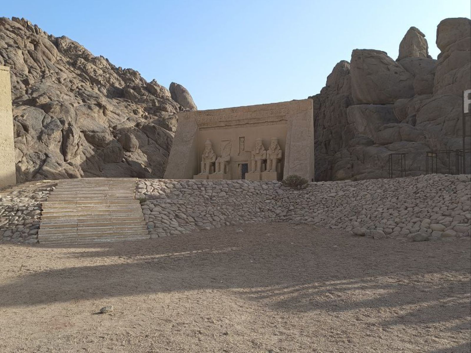 Живописная остановка маршрута багги-сафари в Шарм-эль-Шейхе