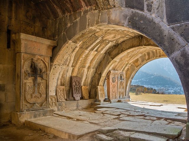 Экскурсия в Лори: Ахпат, Санаин, Ахтала и пещеры Зарни-Парни