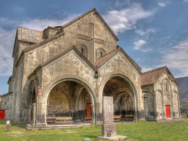 Экскурсия в Лори: Ахпат, Санаин, Ахтала и пещеры Зарни-Парни — фото 3