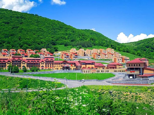 Вершины и волны: экскурсия в Цахкадзор, Севан и древние святыни — фото 3