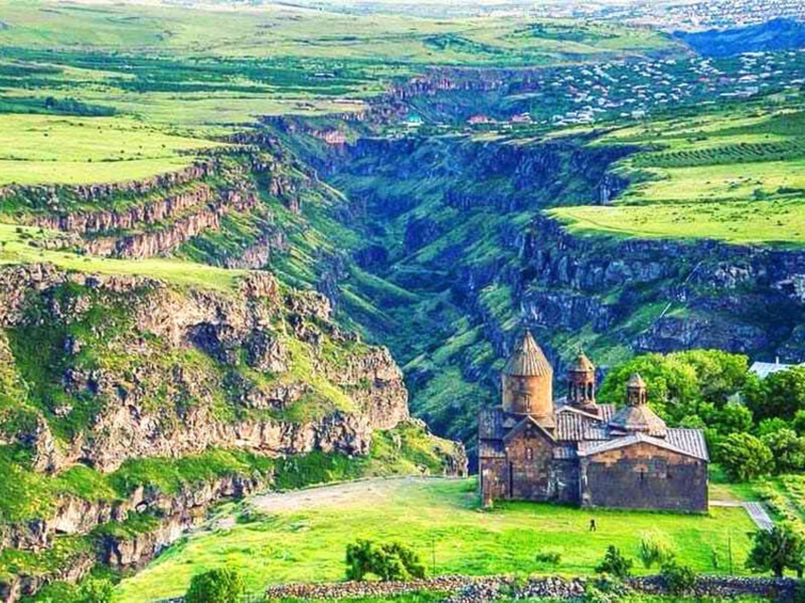 Монастырь Сагмосаванк