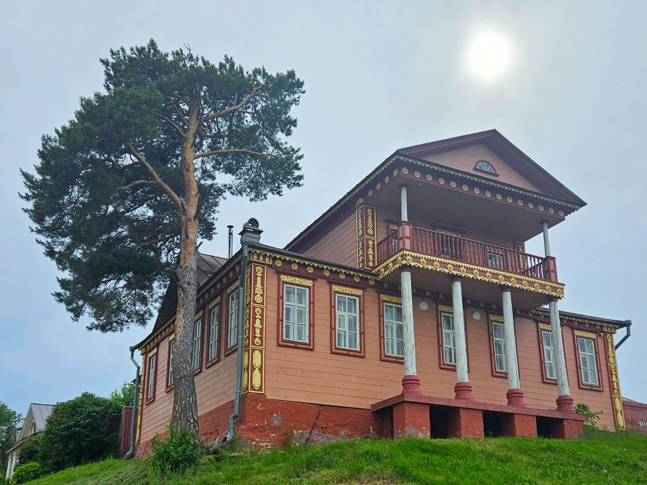 Обзорная экскурсия в Свияжск — сквозь время, истории и легенды - индивидуальная экскурсия в Казани на машине гида длительностью 5 часов с количеством участников до 4 человек со скидкой 5% цена экскурсии 12255₽