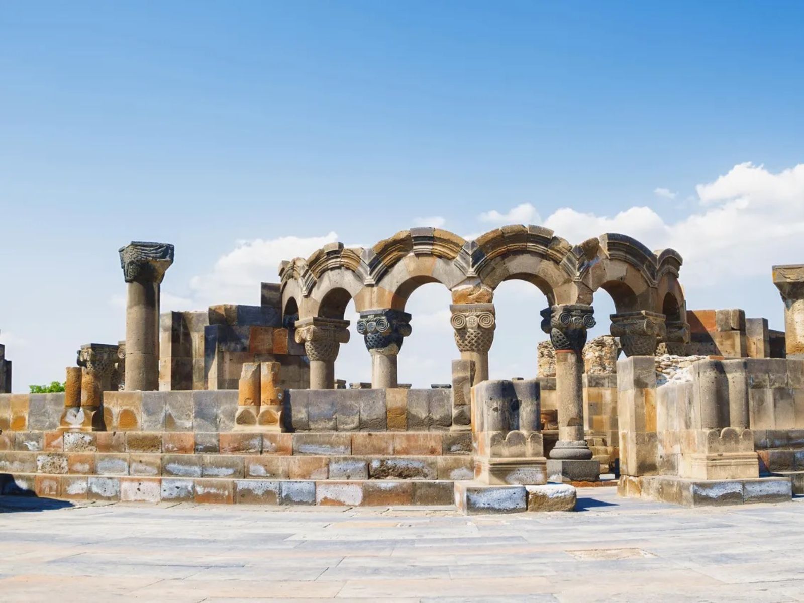 Храм Звартноц