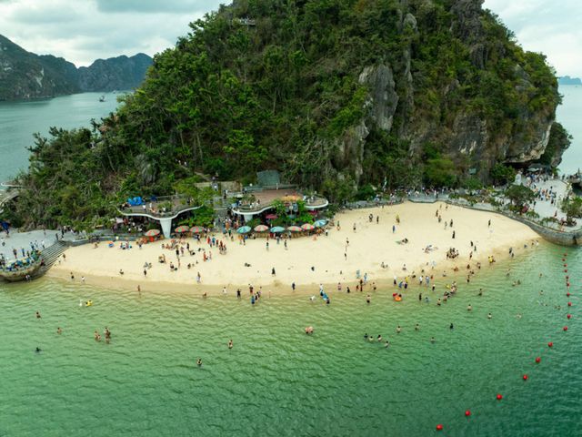 Эксклюзивная экскурсия из Ханоя в залив Халонг на лайнере 5* — фото 3