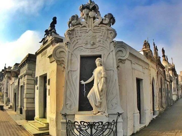 Экскурсия о тайнах и легендах главного некрополя Аргентины — фото 2