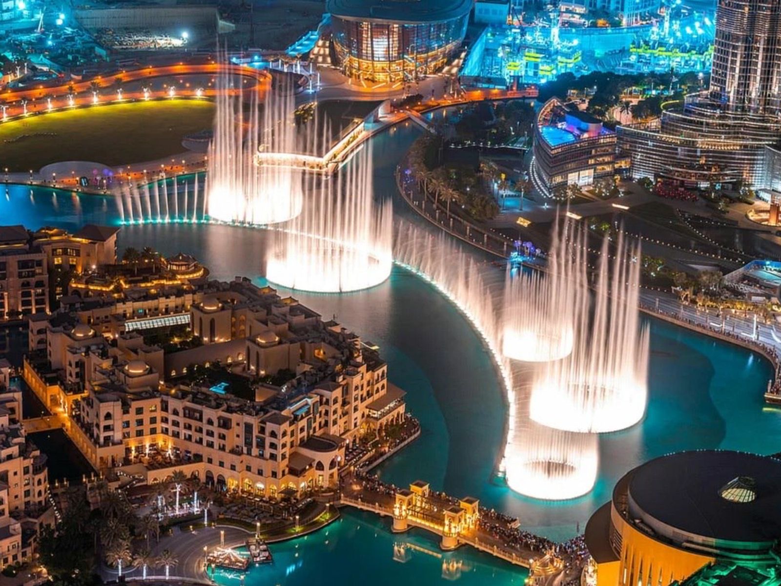 Фонтан Дубай