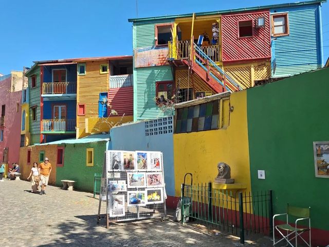 Экскурсия по району Ла-Бока: танго в крови и футбол как религия