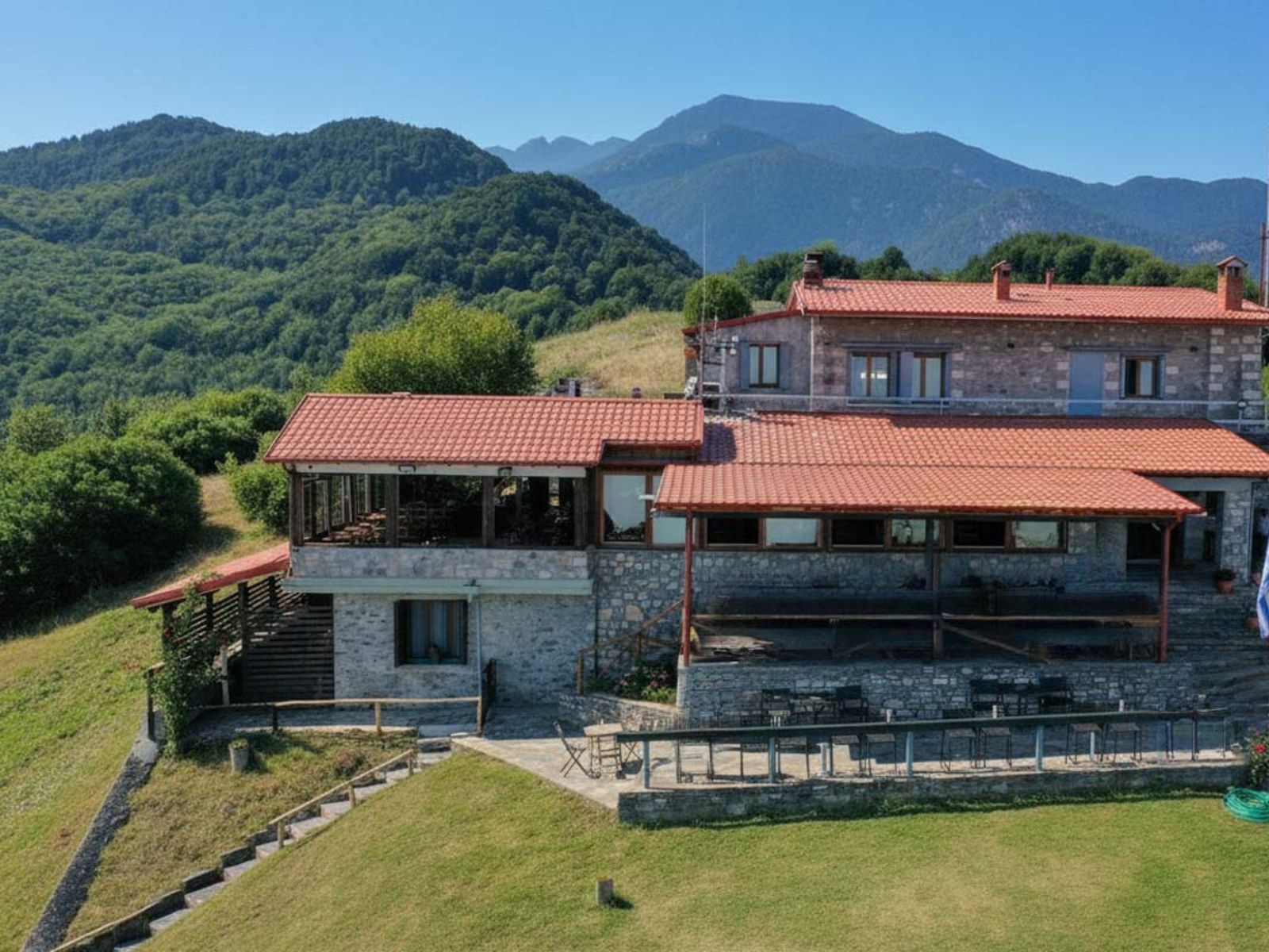 Кафе на одной их вершин Олимпа