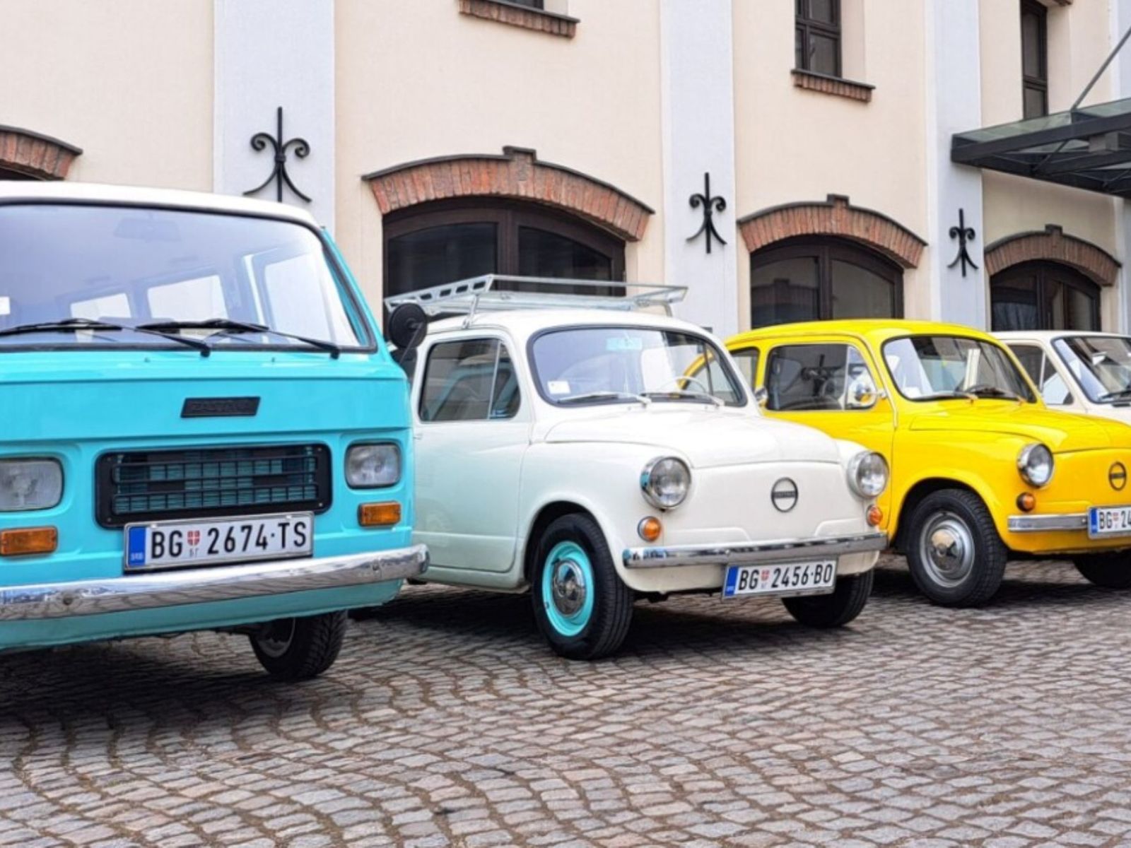 Автомобили