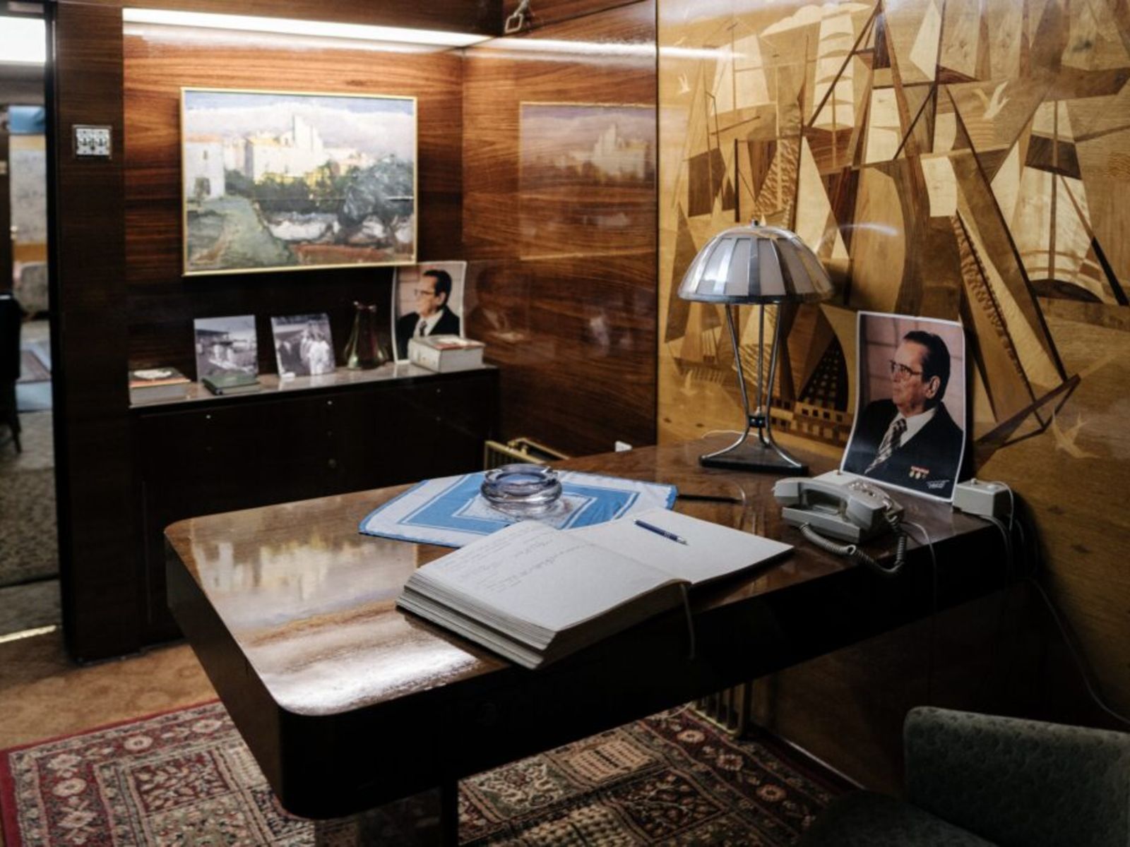 Кабинет Тито