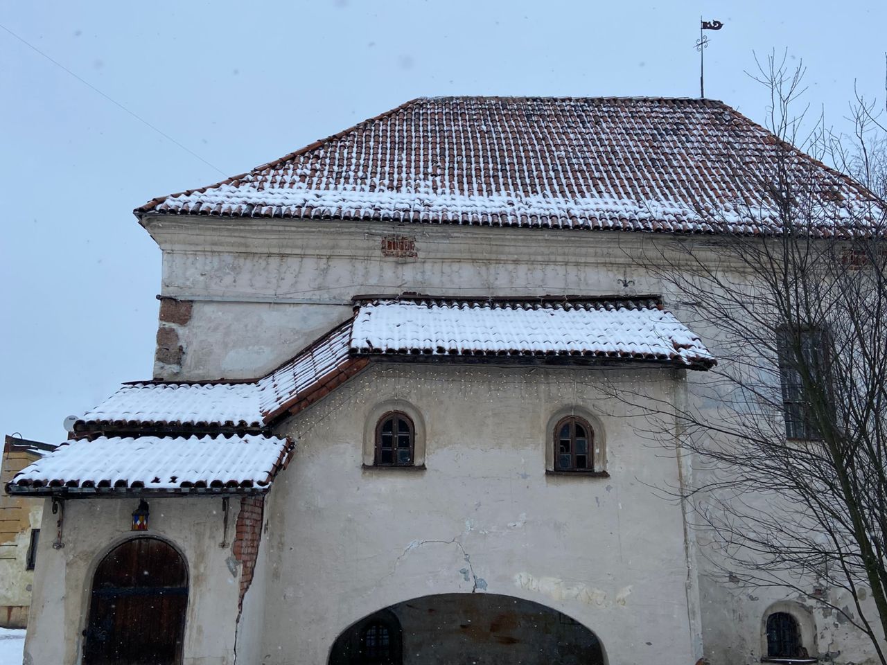 Тематическая экскурсия в Выборге о храмах средневекового города - индивидуальная экскурсия в Выборге пешком длительностью 2 часа с количеством участников до 10 человек цена экскурсии 7000₽