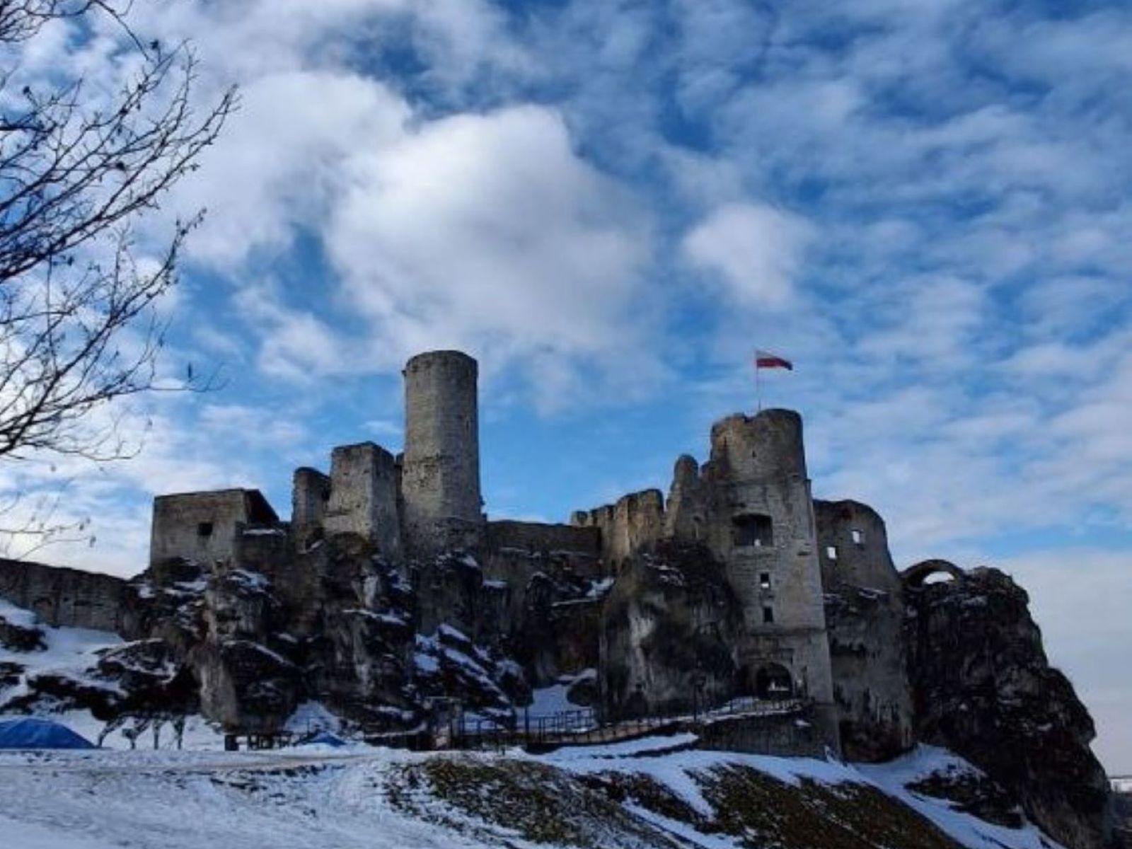 Замок Огродзенец