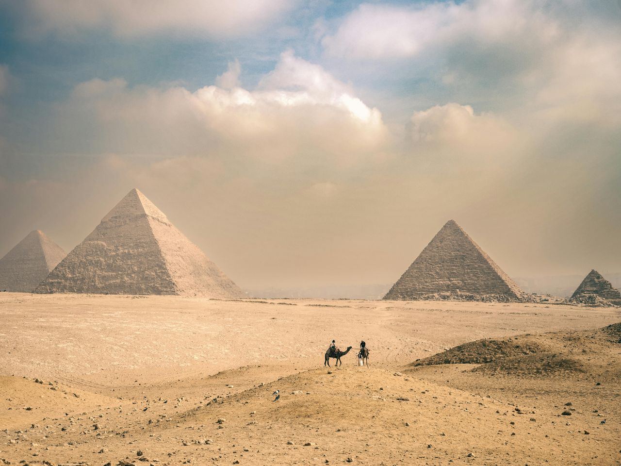 Экскурсия к пирамидам, в Большой Египетский музей + круиз по Нилу - индивидуальная экскурсия в Каире на машине гида длительностью 8 часов с количеством участников до 3 человек со скидкой 10% цена экскурсии 270$