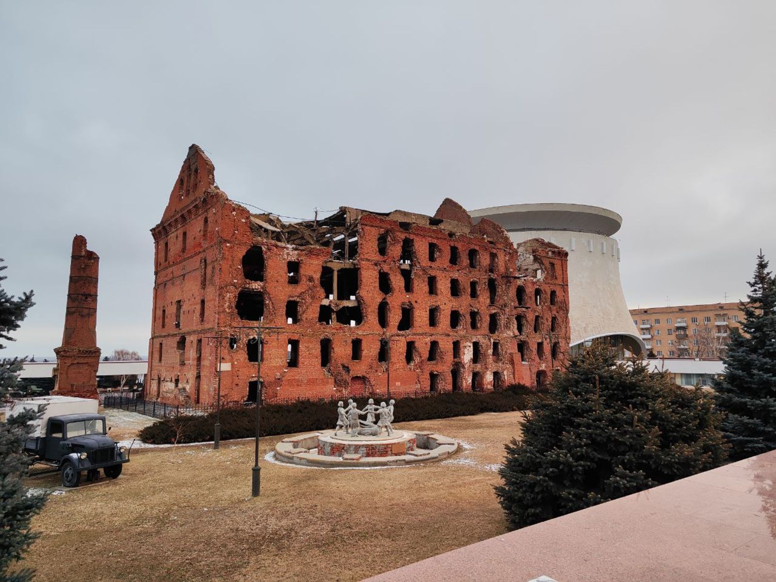 Руины мельницы