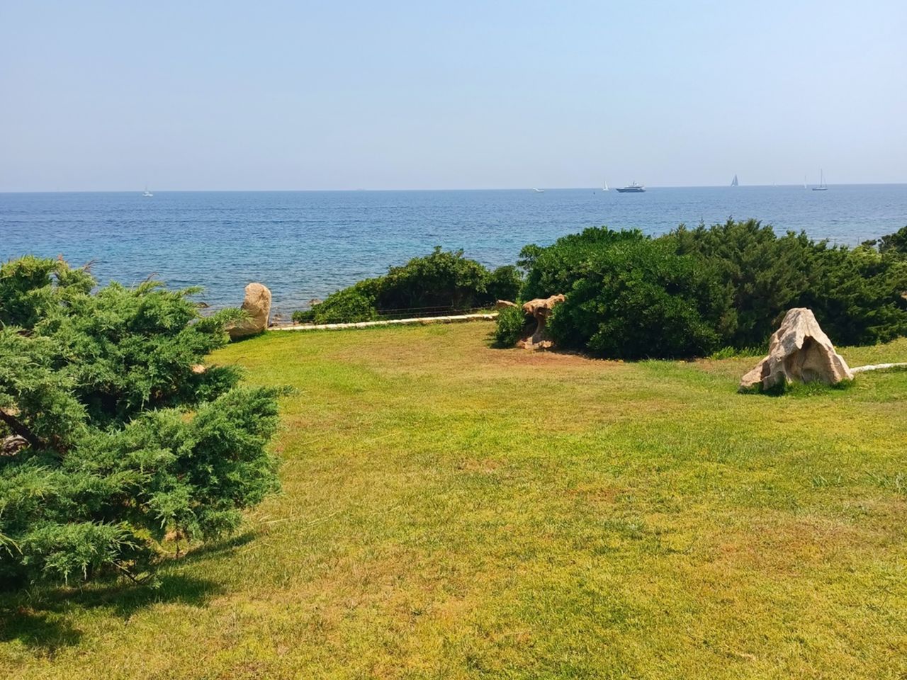 Индивидуальная обзорная экскурсия по Коста Смеральда - индивидуальная экскурсия на Сардинии на машине гида длительностью 4 часа с количеством участников до 4 человек цена экскурсии 320€