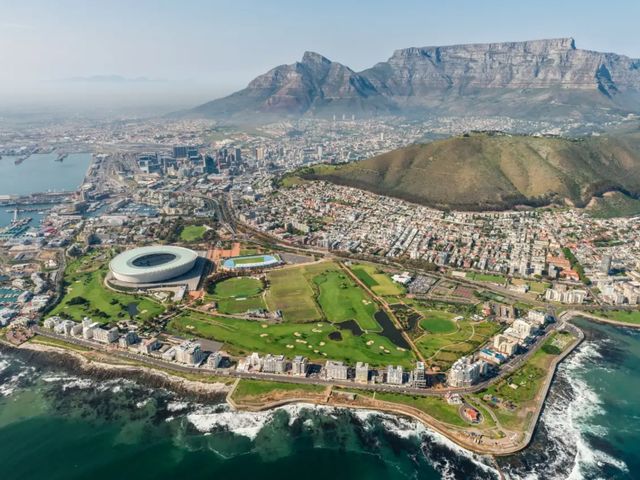 Хайкинг по горным просторам Кейптауна