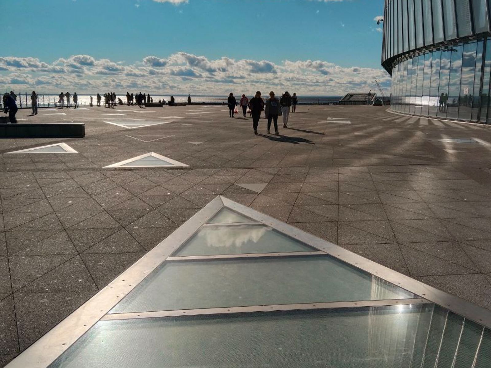 Площадь у Лахта Центра