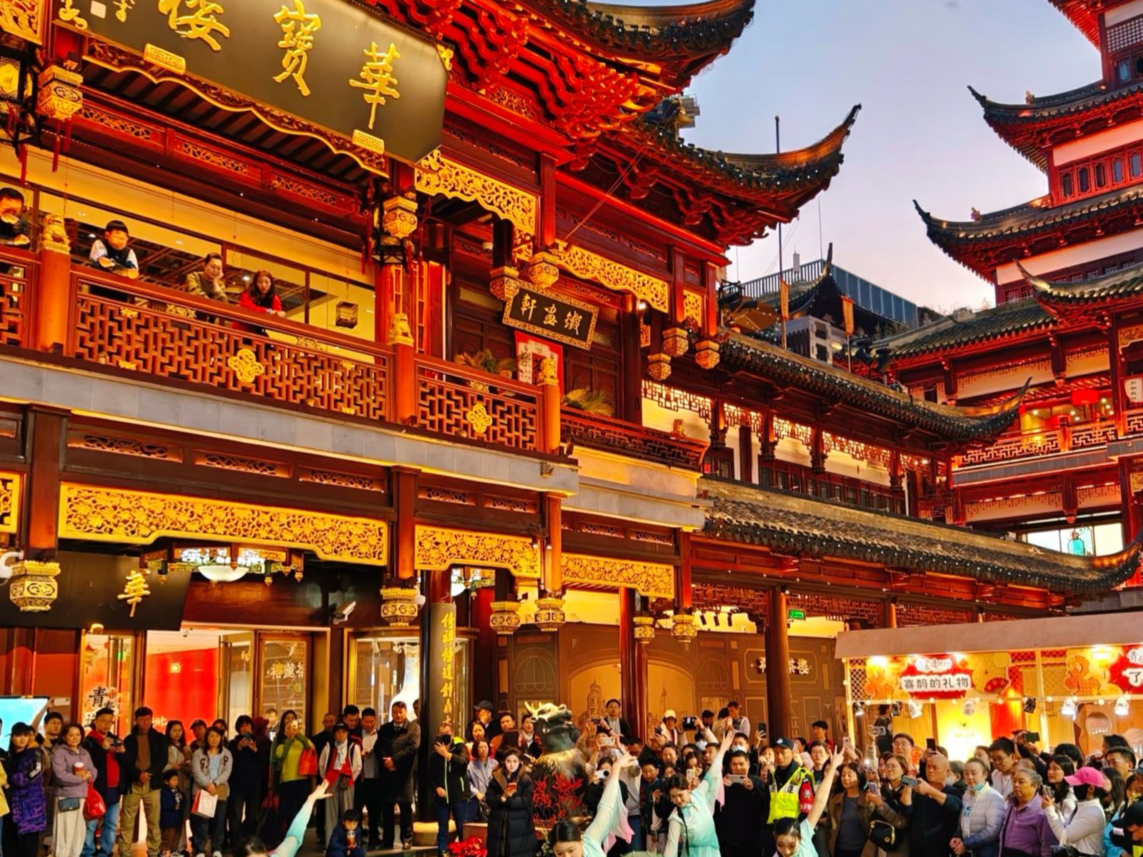 Шоу в Старом городе