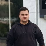 Бенджамин , гид  в Баку